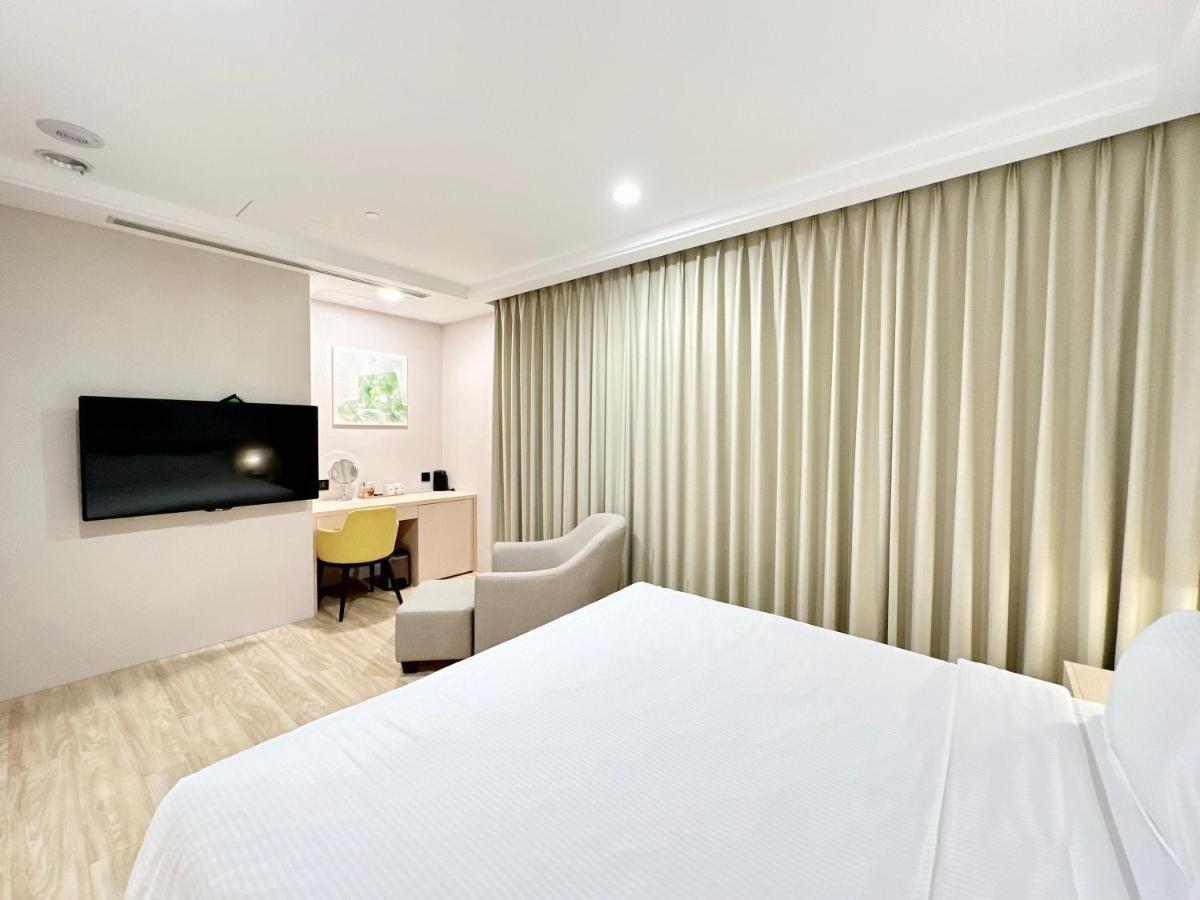 星鑽國際商旅 編號315 Hotel Tainan Exterior foto