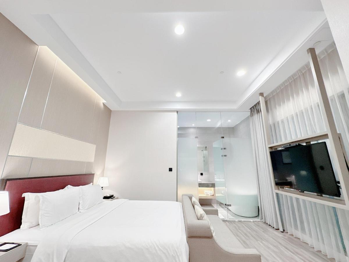 星鑽國際商旅 編號315 Hotel Tainan Exterior foto